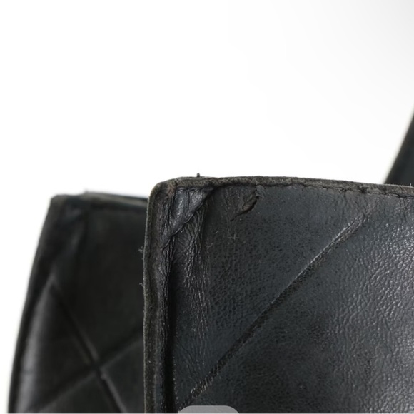 Vintage Chanel diamond pattern shoppers tote - Picture 4 of 13